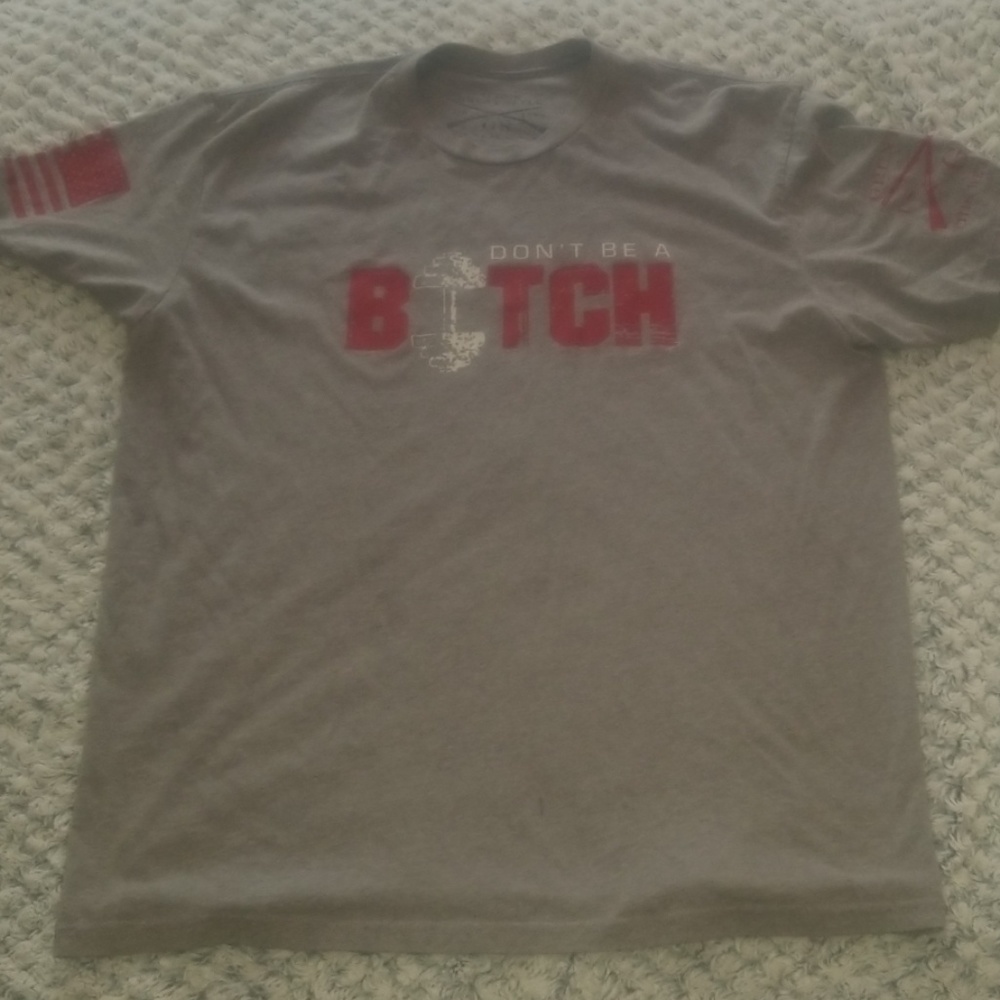 Short sleeve tee shirt